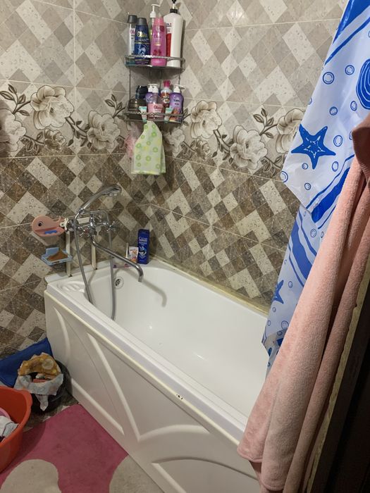 Uy sotiladi 1 xona 2 xona qilingan