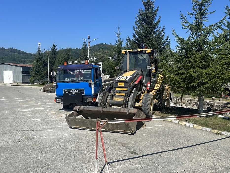 Inchiriez Buldoexcavator/Basculanta/Miniexcavator