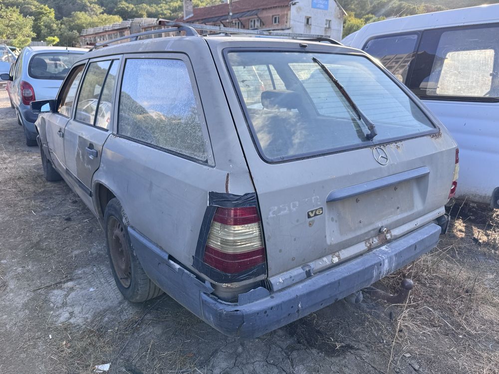 Mercedes w124 250d 1988г На Части