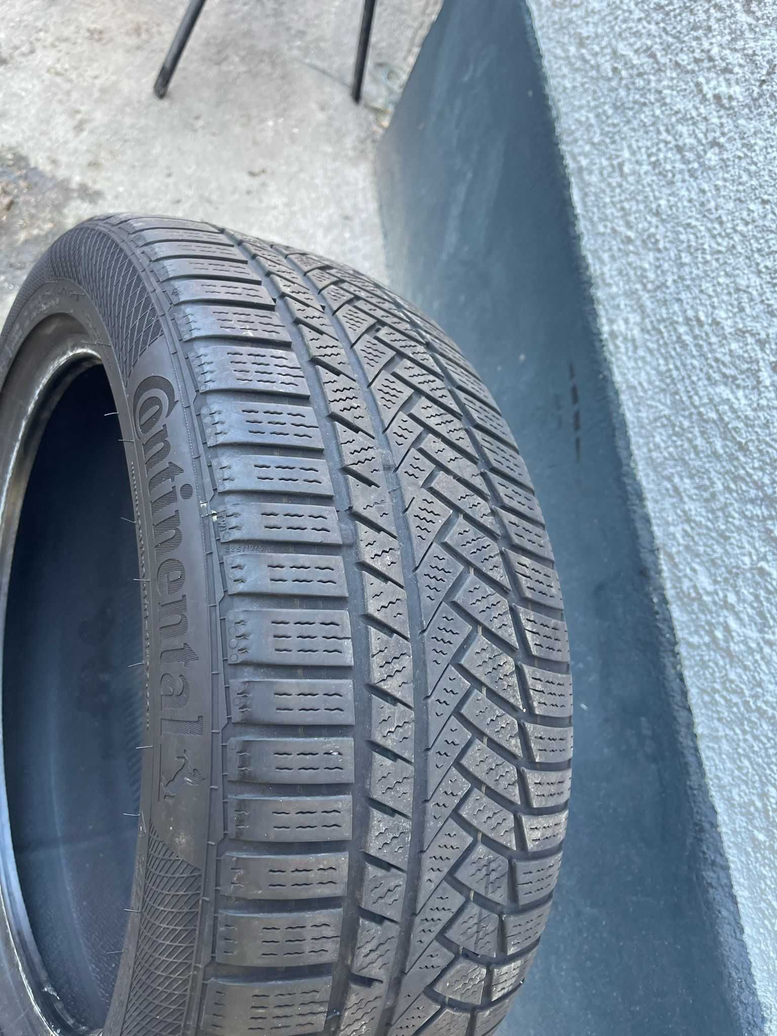 Anvelope de Iarnă 215/50 R17 - Stare aproape nou