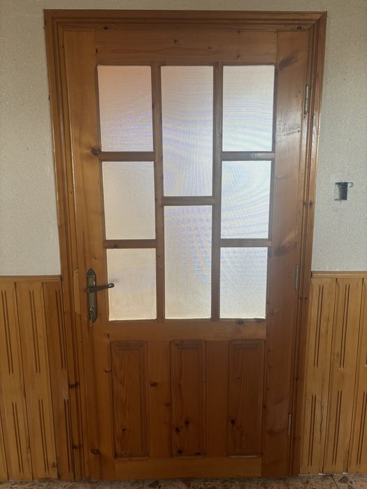 Usi lemn masiv cu toc