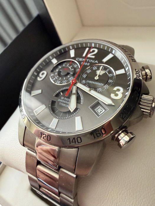 Certina часовник