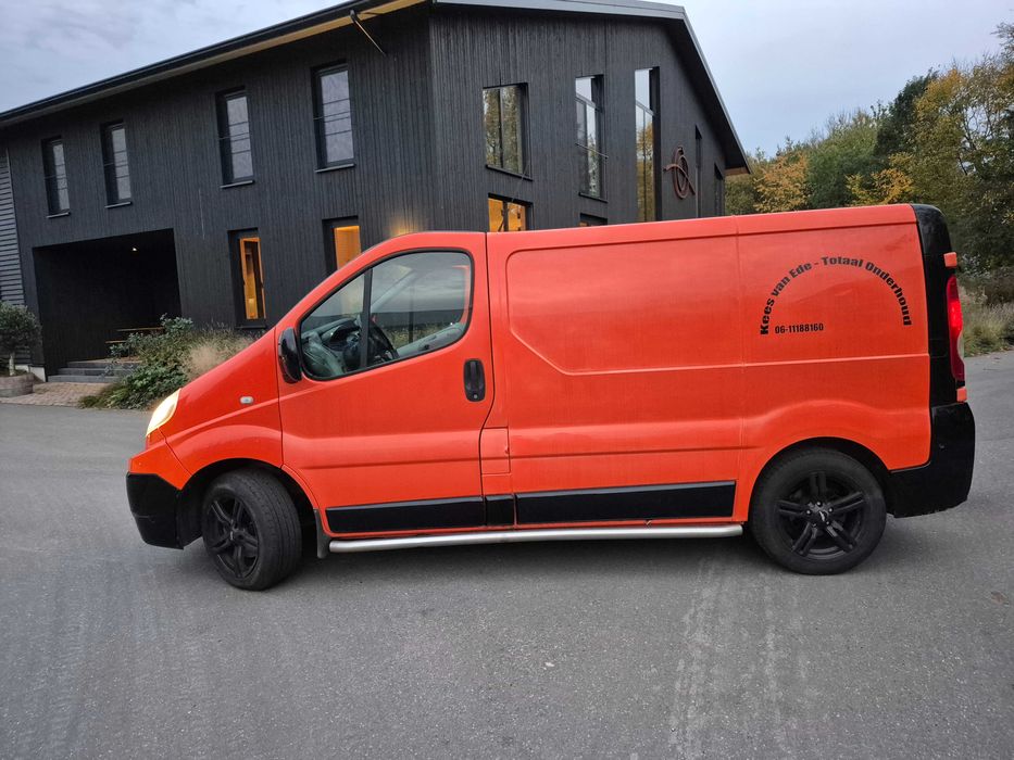 Renault trafic 2.0 dci