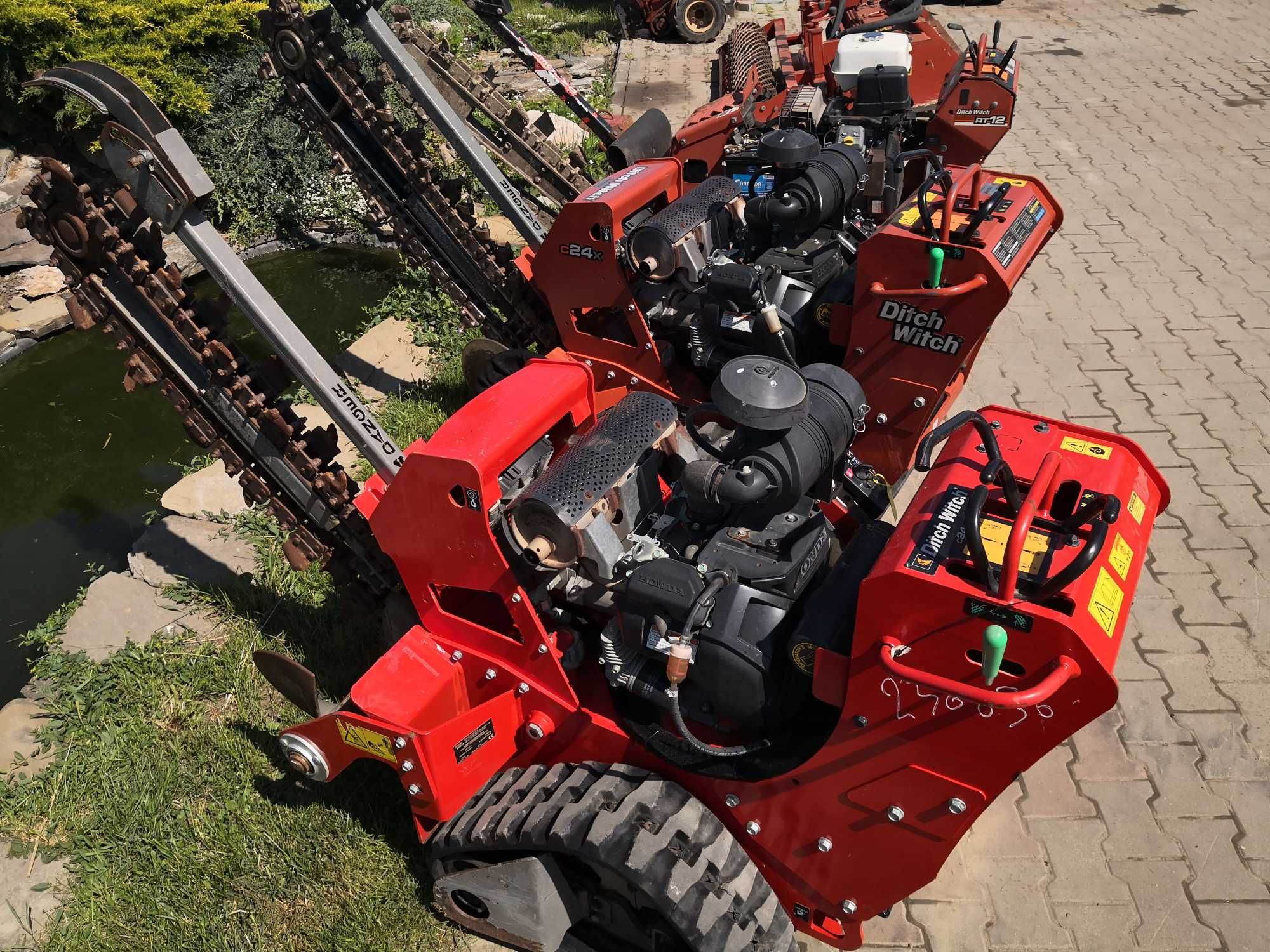 Utilaj de sapat santuri Ditch Witch C24X - gardenlogistic Brasov