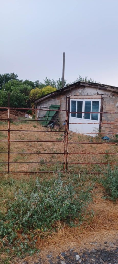 Продавам имот в с.Съдиево