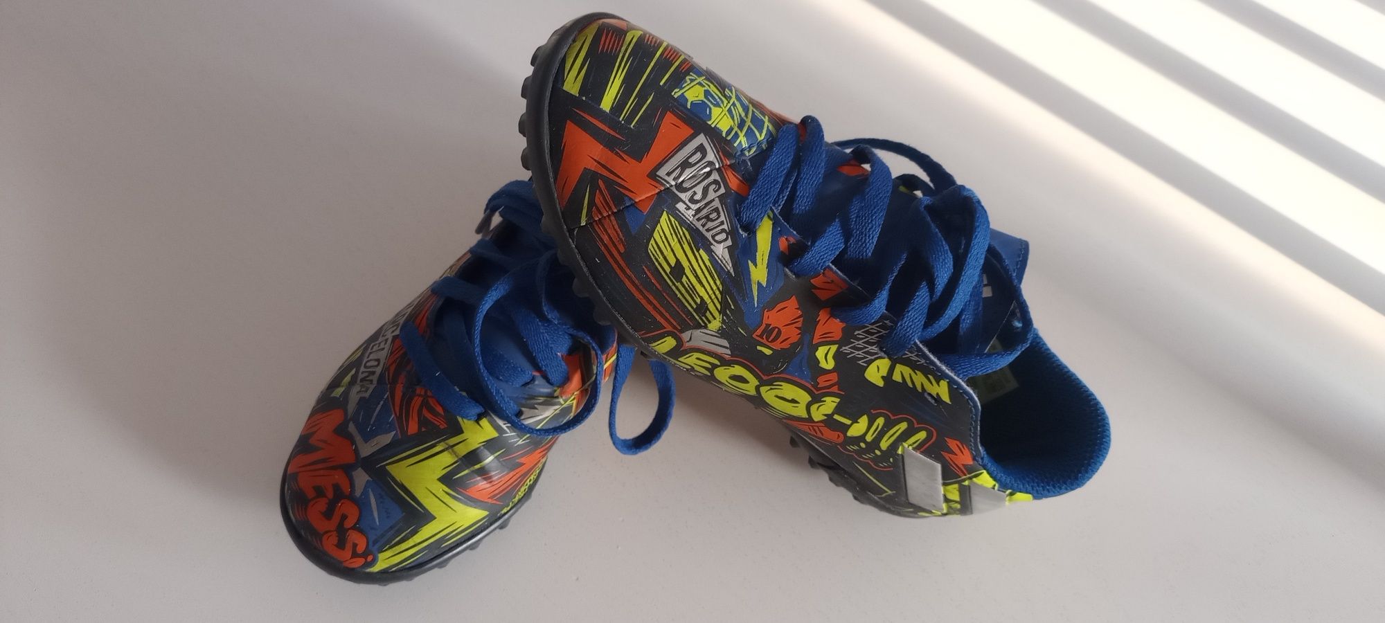 Футболни стоножки Adidas Messi , номер 30