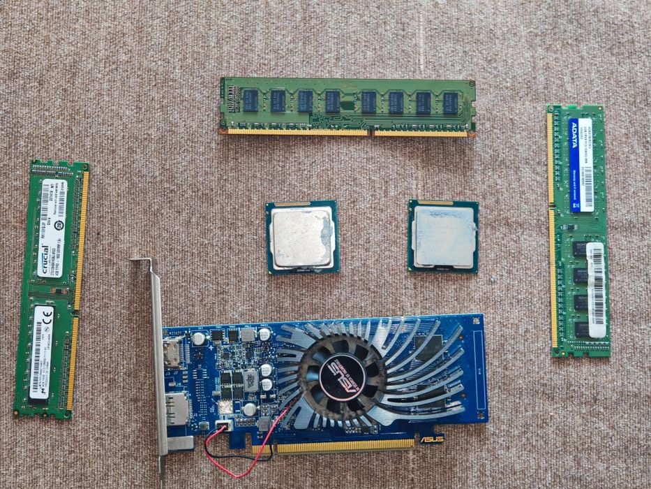 Componente calculator i3 3220 i7 3770 gt1030