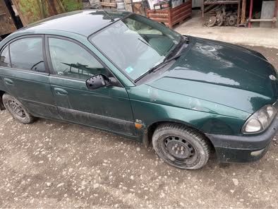 Тойота Авенсис 2.0 бензин  Toyota avensis 2.0 I 1999 г  НА ЧАСТИ !!!