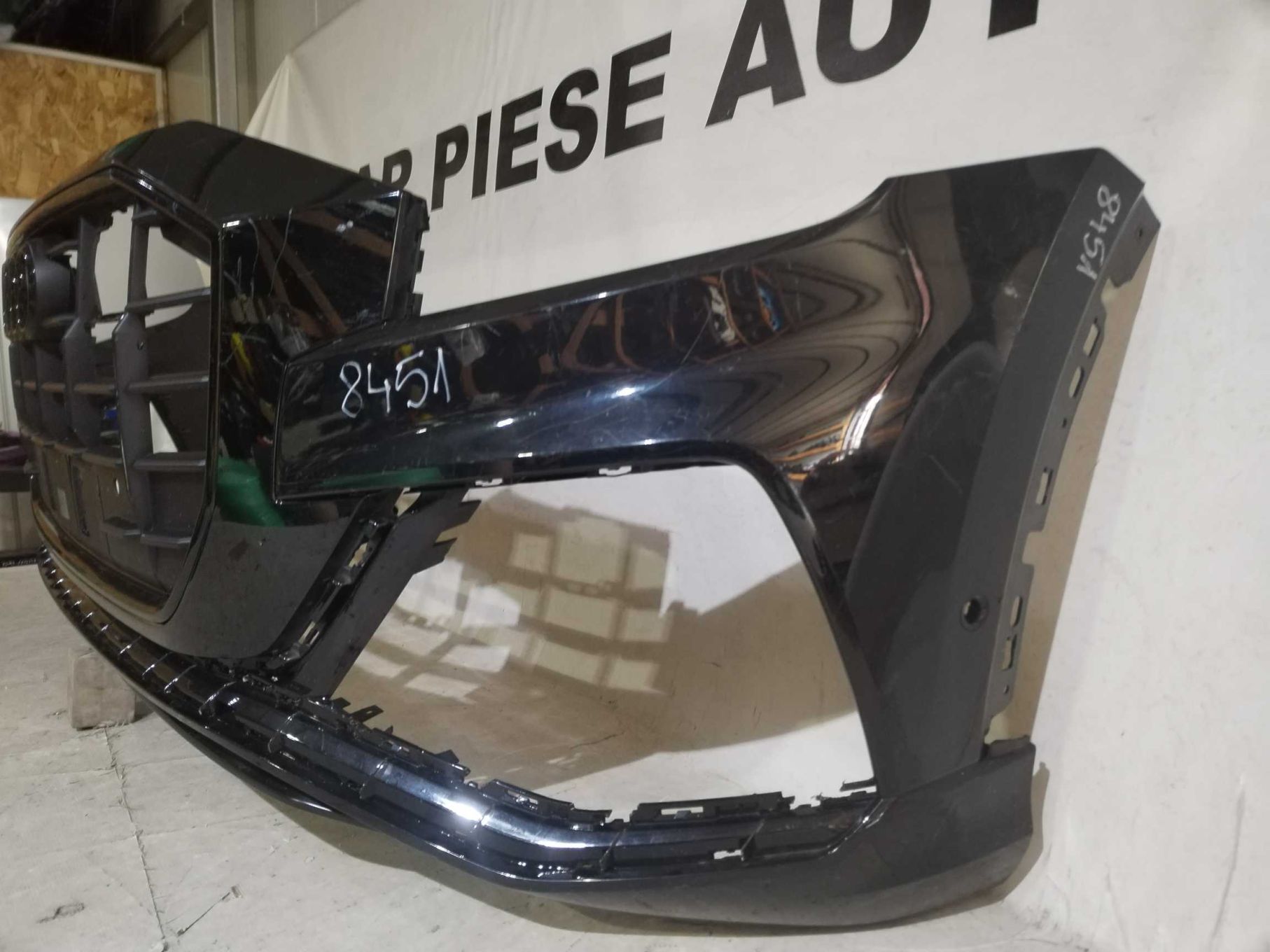 Bara fata Audi Q8, 2018, 2019, 2020, 2021, 2022, 2023, cod origine OE 4M8807437D, cu gauri pentru senzori de parcare (6).