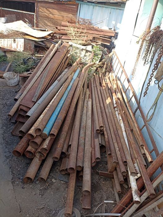 Продам б/у металло изделия трубы, уголки , швеллер!