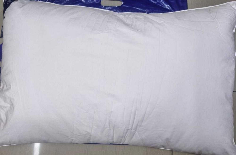 Подушки  бренд    Hilton