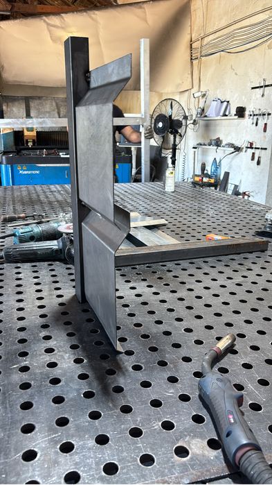 Decor Metal Ros – Servicii confecții metalice & prelucrări CNC