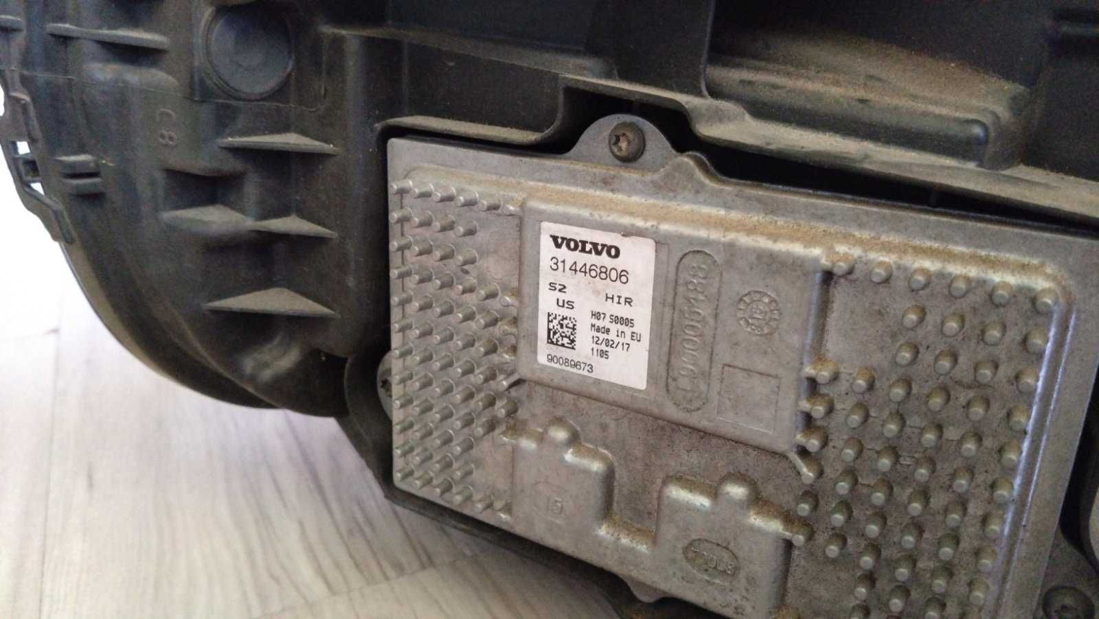 Фар за Volvo XC 90 2
