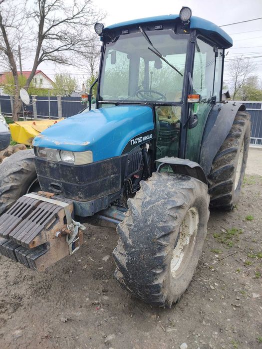 Tractor New Holland TN75D