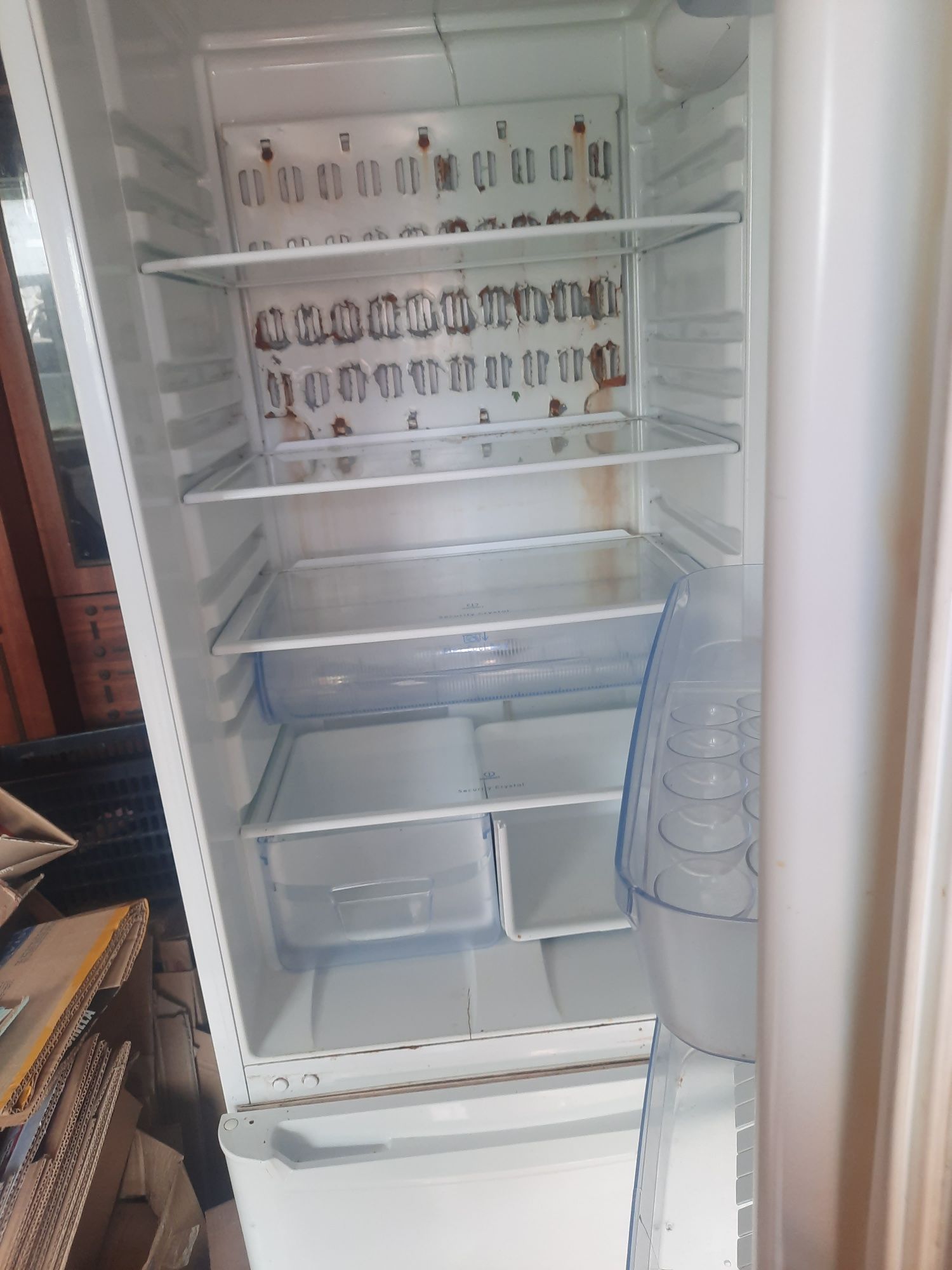 Продам холодильник б/ув рабочем состоянии