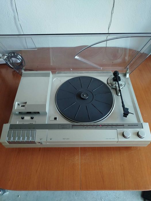 Superb Stereo Music Center Minerva model: RST 200. In stare perfecta!
