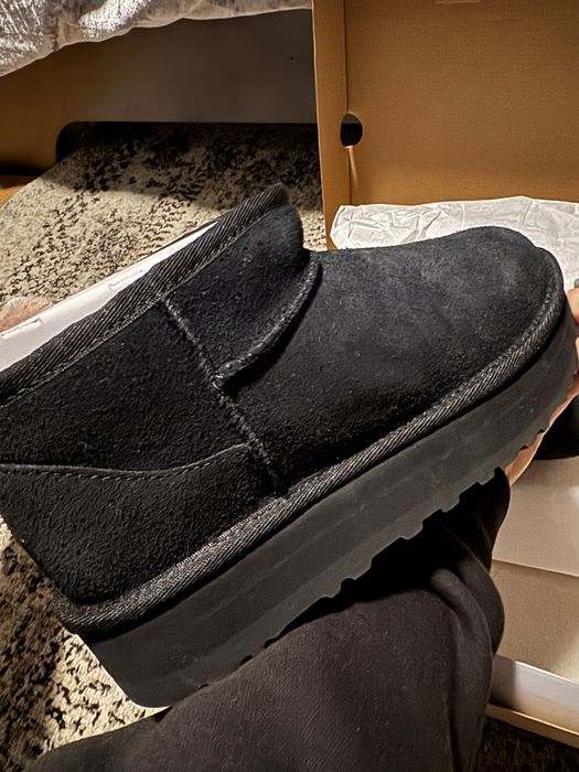 UGG CLASSIC ULTRA MINI UNISEX - Botine clasice - black