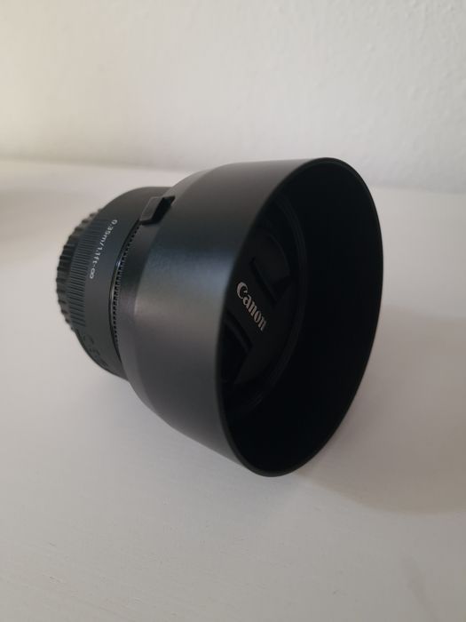 Canon 750D + obiectiv portrete