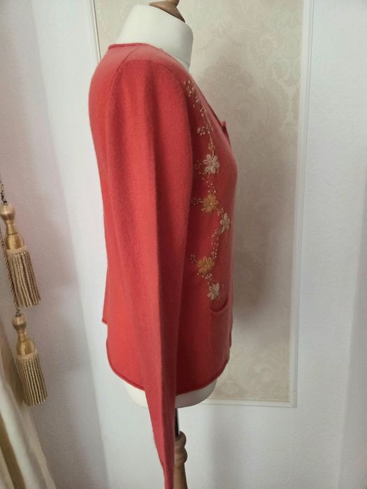 Pulover casmir+cadou Avon