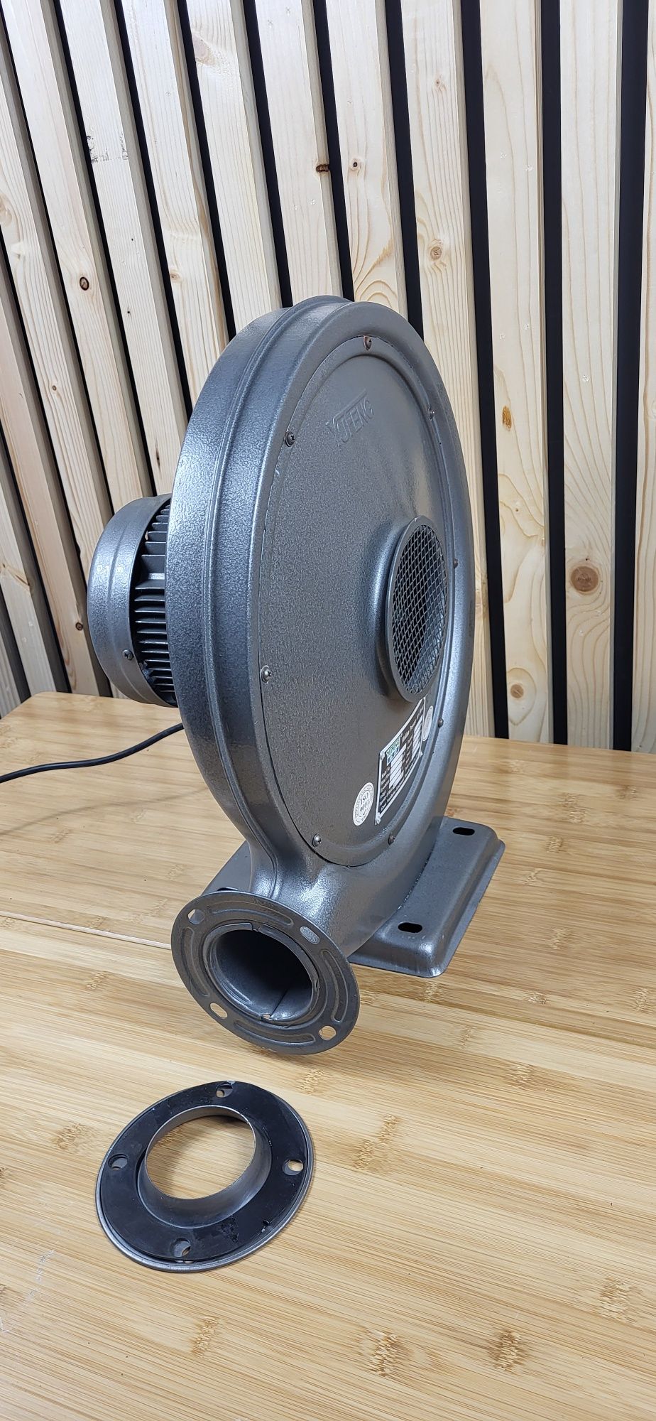 Ventilator de presiune medie 230V 1880 pa