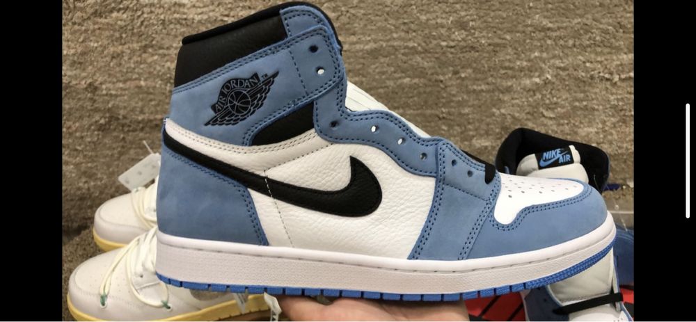 Nike Air Jordan 1 Obsidian (Adidas, Supreme, Yeezy, Louis Vuitton)