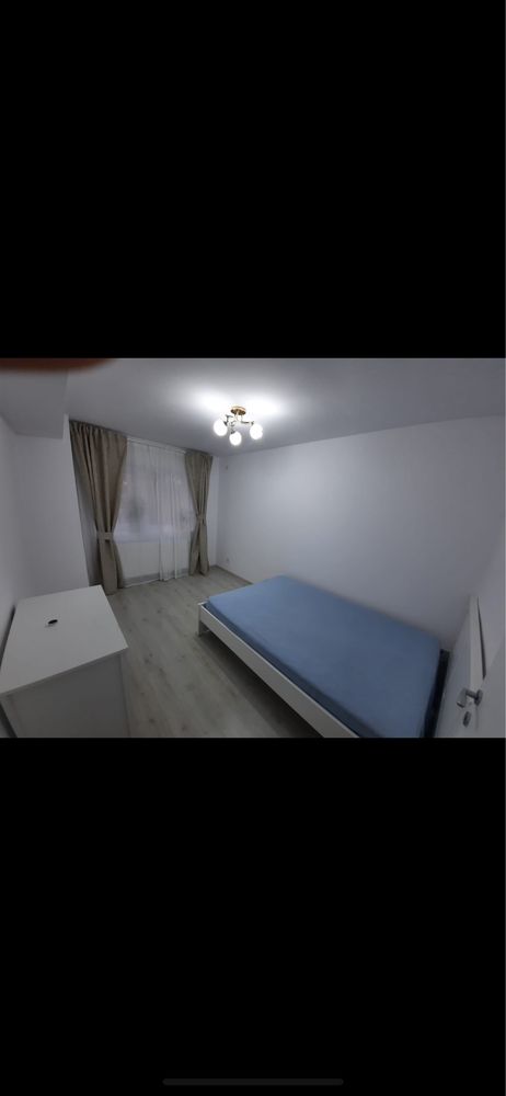 Apartament 3 camere de vanzare