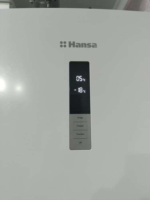 Холодильник Hansa