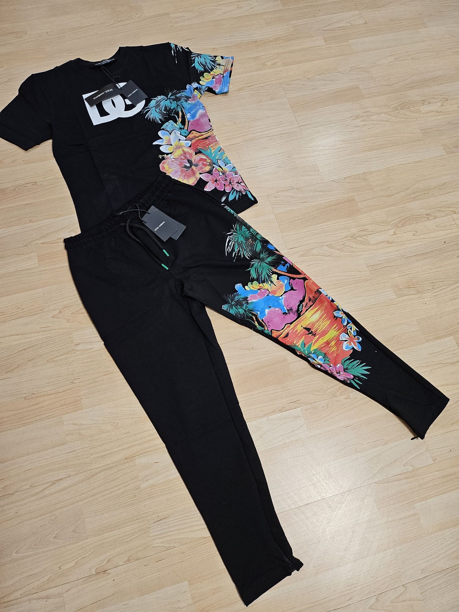 Compleu dolce gabbana m și xl