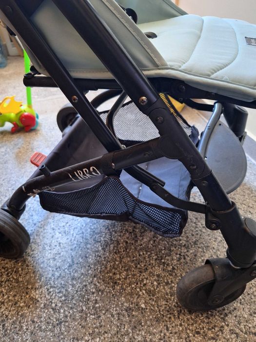 Продавам лятна количка тюркоаз