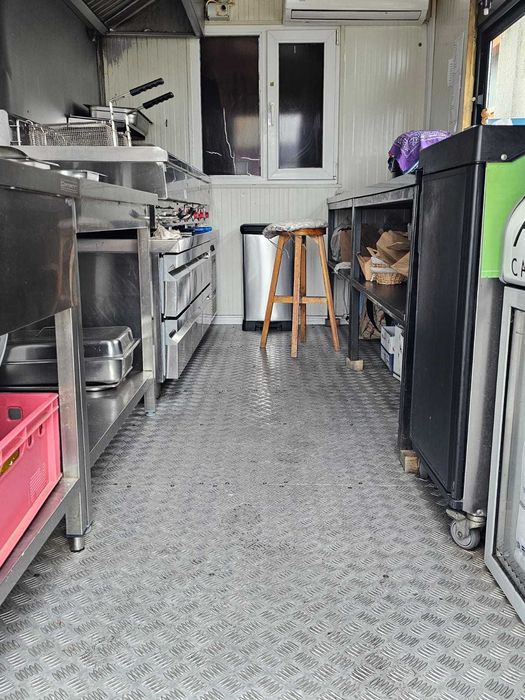 Vand sau INCHIRIEZ FOOD TRUCK Inmatriculat