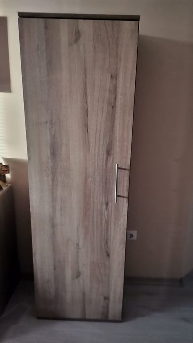 Щендер за дрехи ,еднокрилен гардероб нов(сглобен),нощно шкафче с  ламп