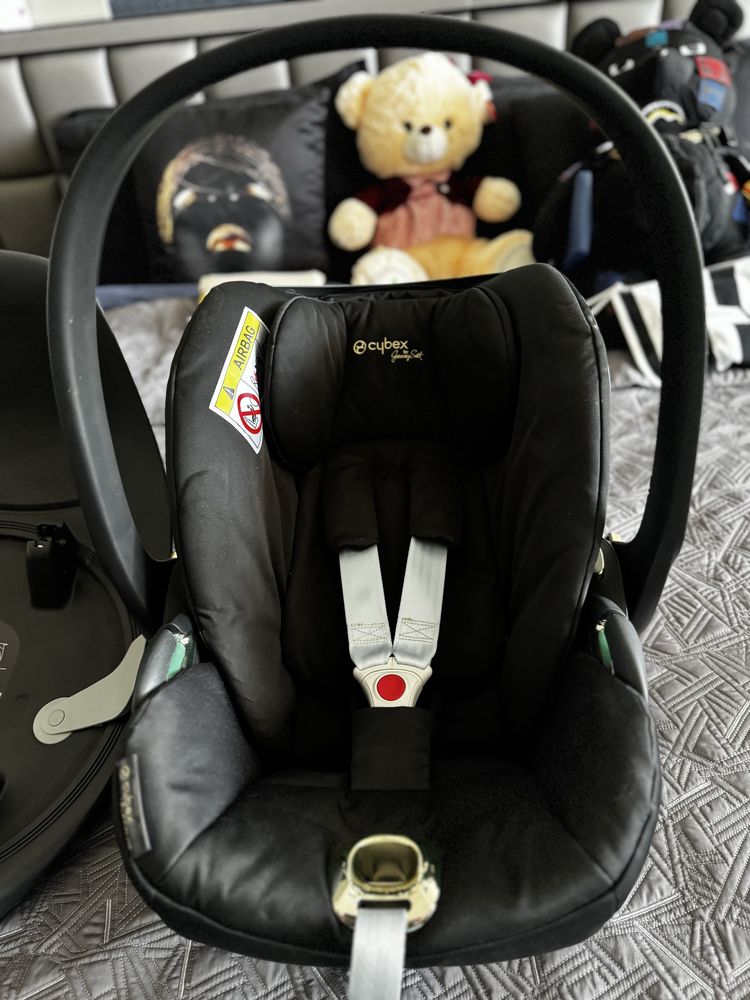 Cybex Cloud T i-Size Jeremy Scott Wings + Isofix база Base T