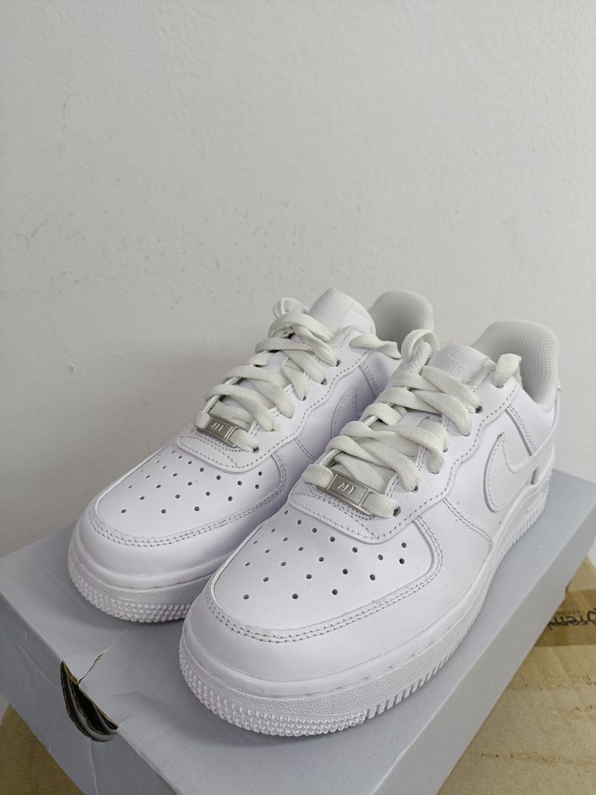Nike Air Force 1 Low номер 37.5