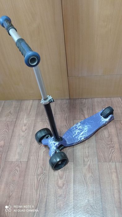 Самокат б/у в хорошем состоянии
