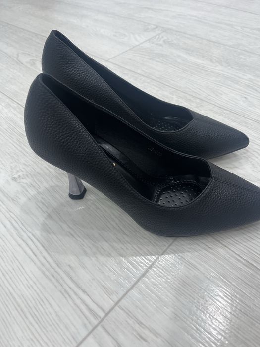 Туфли женские продам