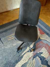 Стул-кресло офисное