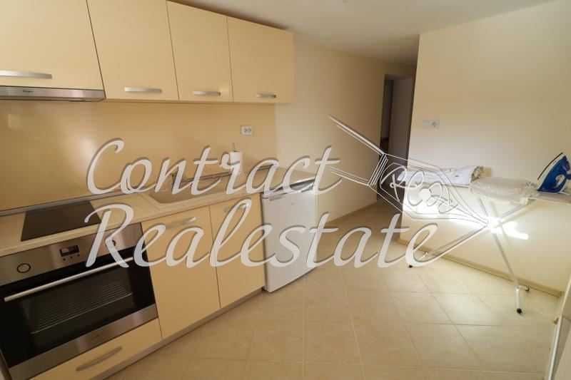 Двустаен Обзаведен Цветен квартал !