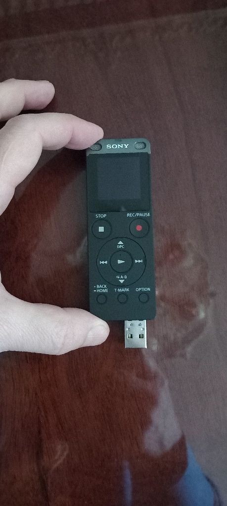 Reportofon Sony+card 32G