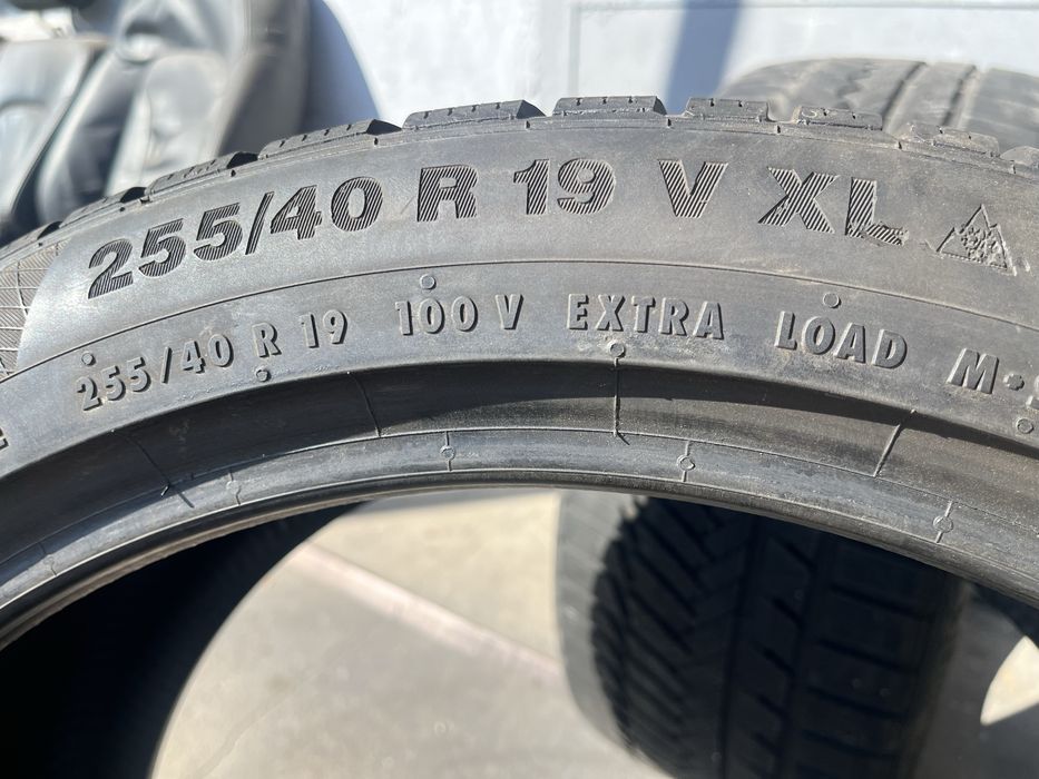 2 бр. зимни гуми 255/40/19 Continental MO DOT 4120 5-5,5 mm