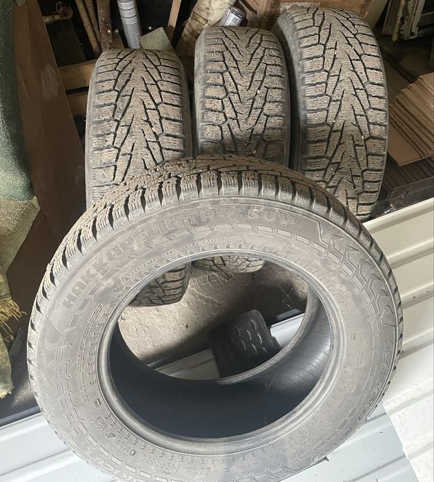 Продам зимнюю резину Nokian Hakkapeliitta -7
