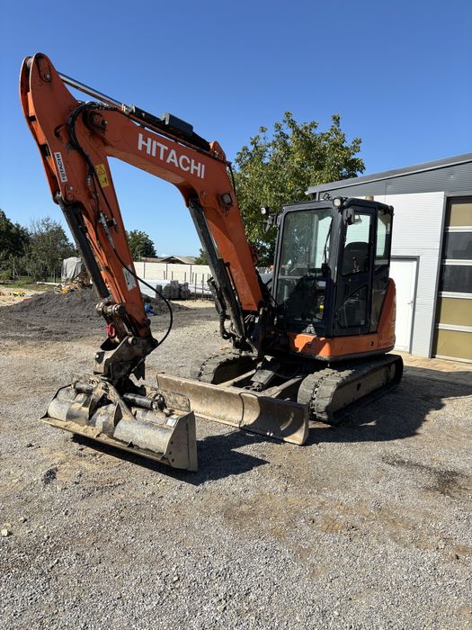 Vand/schimb cu teren intravilan Hitachi zx 65,2018