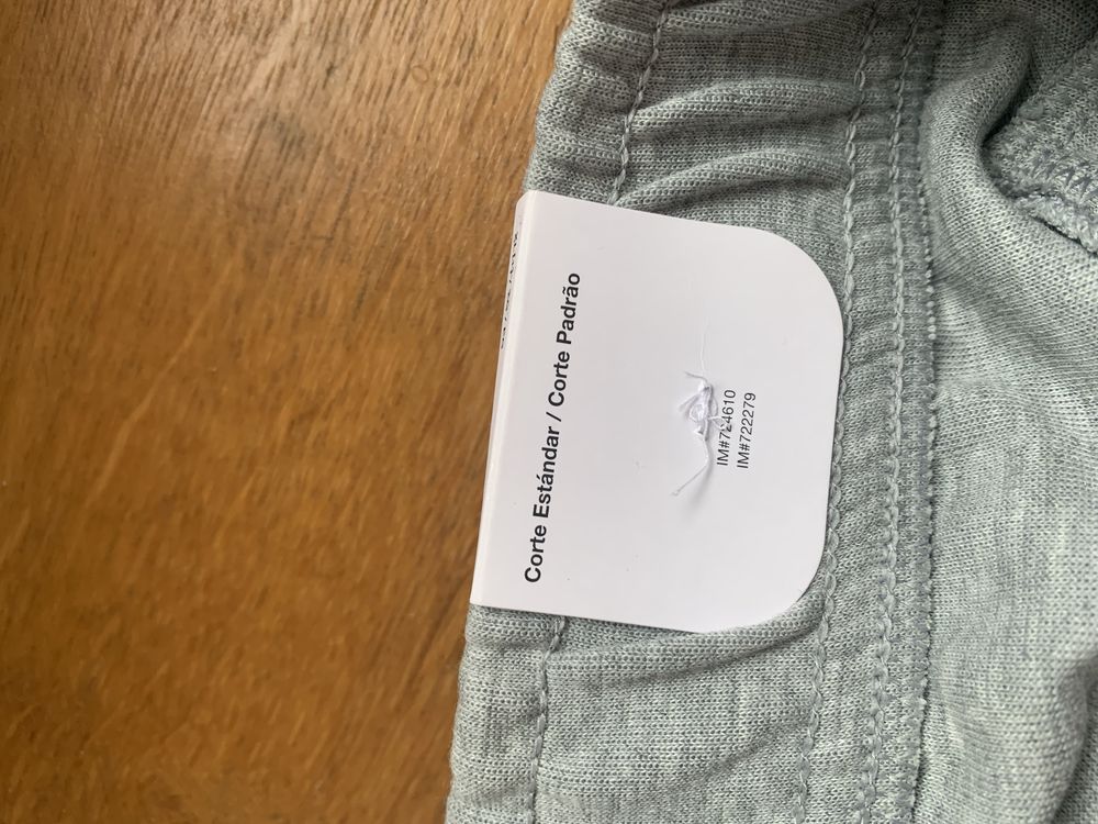 Vand pantaloni nike tech