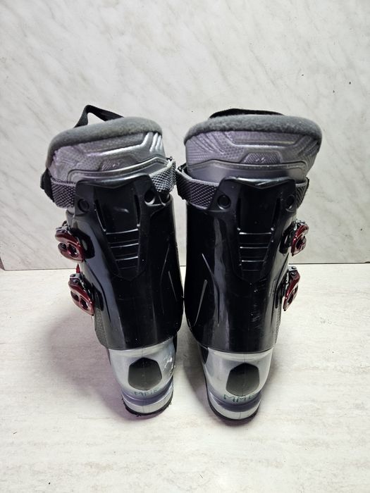 Clapari ski schi Nordica  mondo  28-28,5  corespunde mărimii 43-44