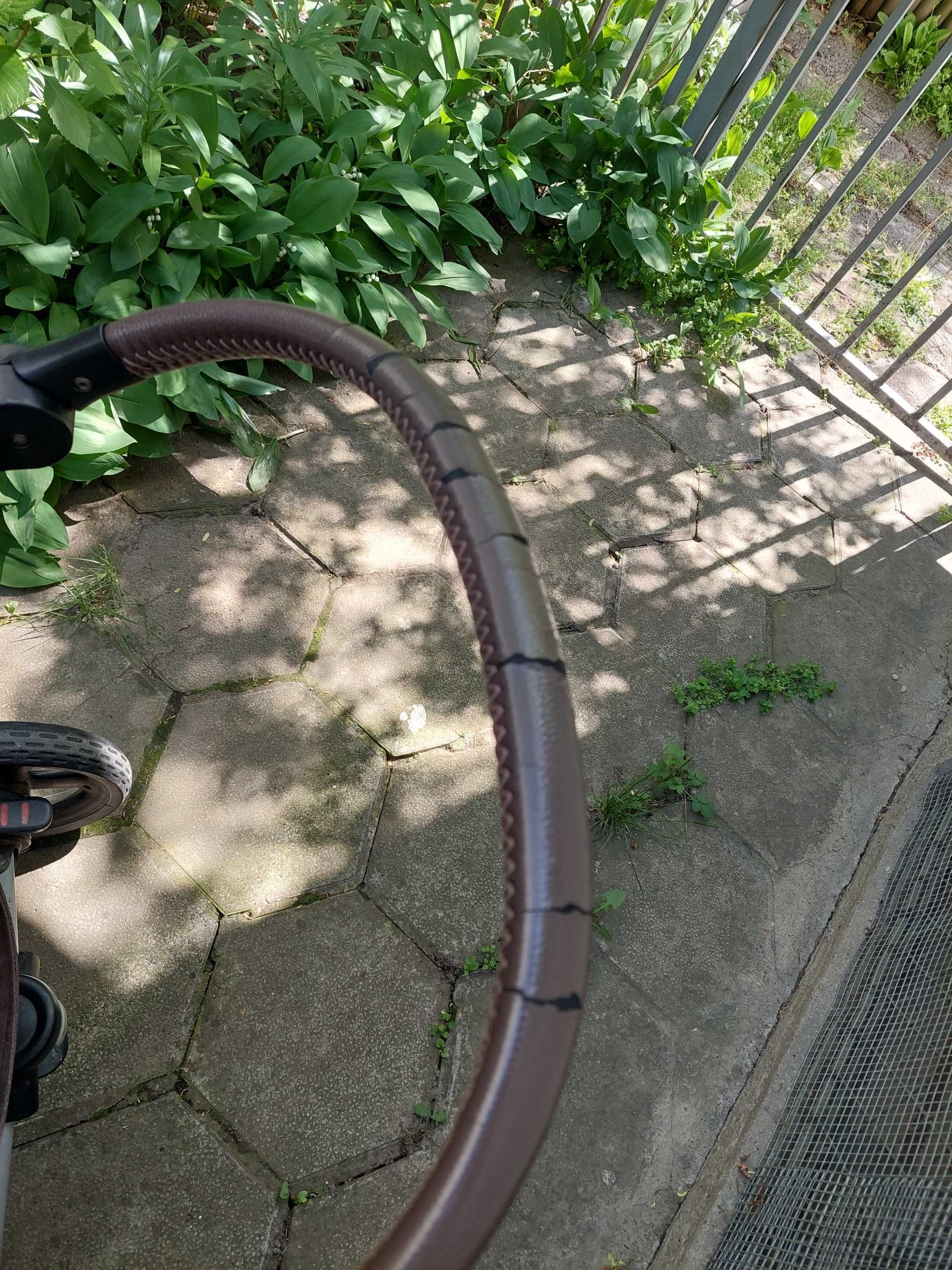 Maxi Cosi Nova 4 + кош Oria