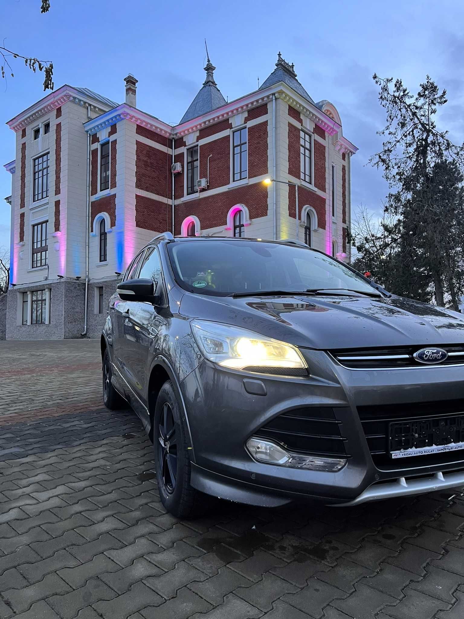 Ford Kuga 2.0 TDCi 4WD  Titanium X - AUTOMATA - ELEGANTA