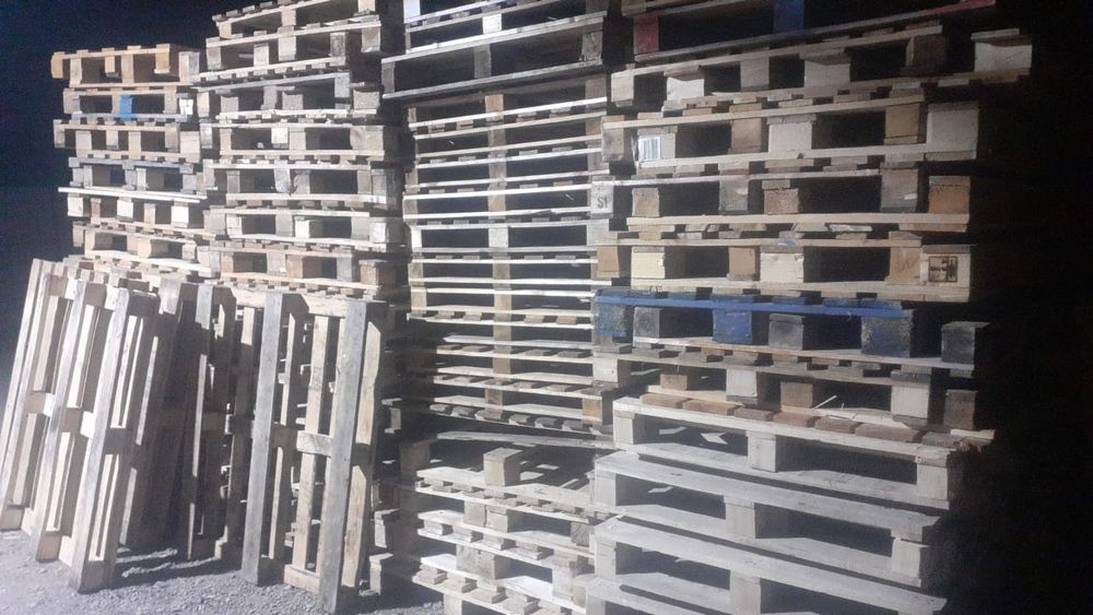 Поддоны 120*100 и 115*115 около 200 шт по 1800 тг