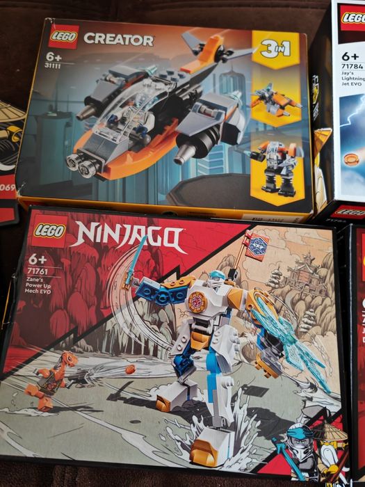 Продавам 5 нови lego сета Ninjago и Creator