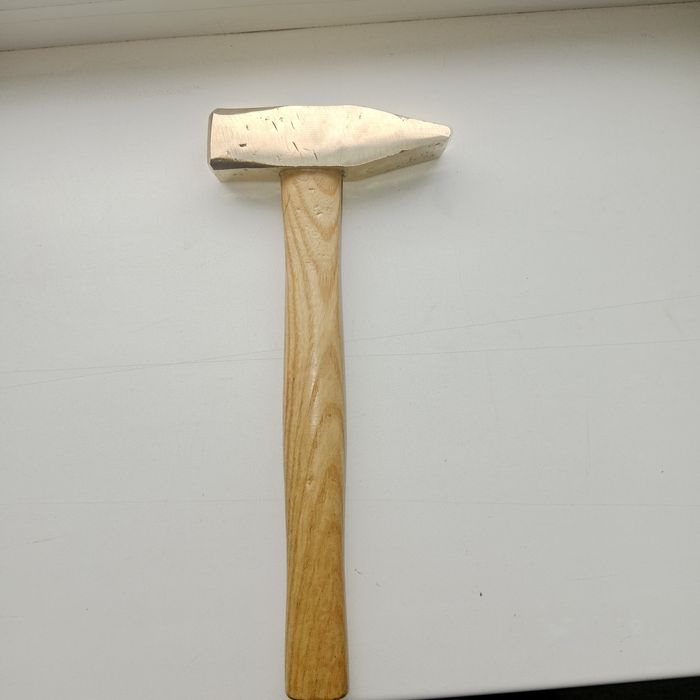 Искробезопасный молоток