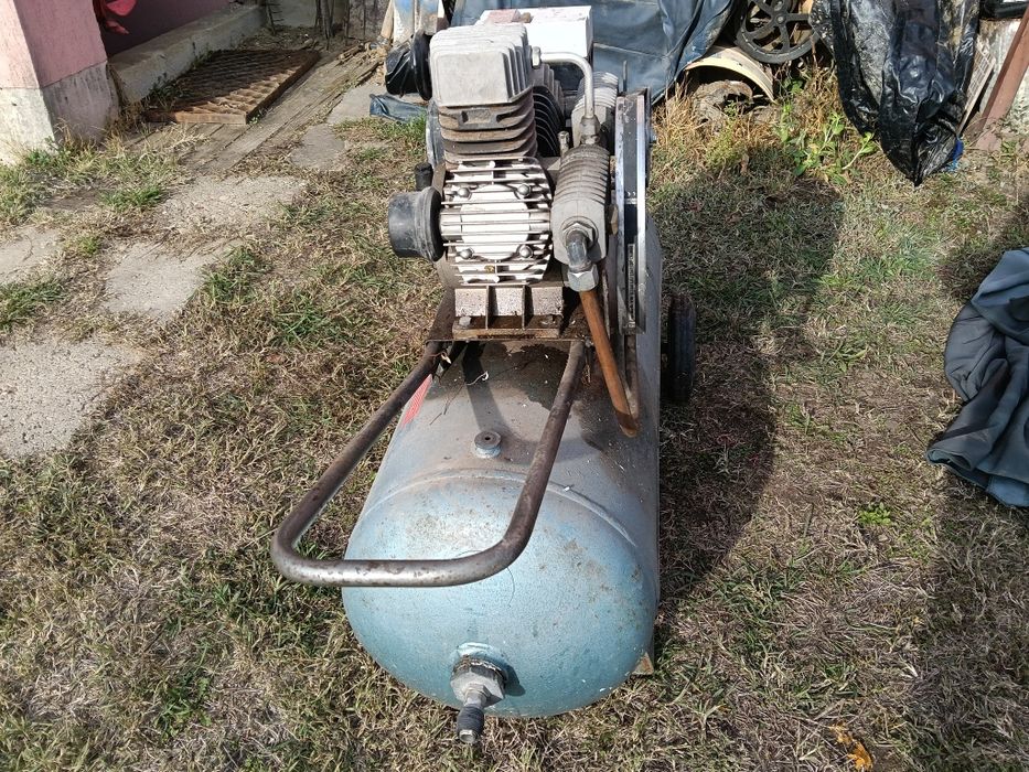 Compresor aer  3 cilindri