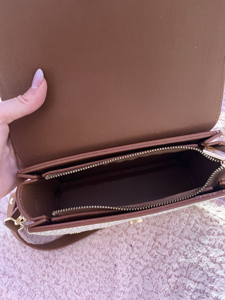 Дамска чанта KORS